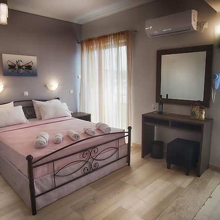 Galazio Limani - Rooms To Let Moudhros Bagian luar foto