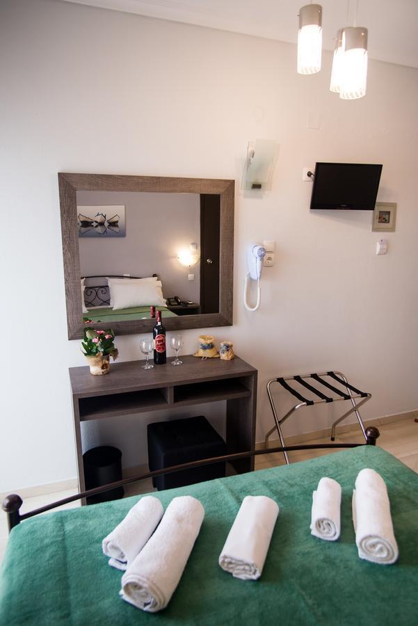 Galazio Limani - Rooms To Let Moudhros Bagian luar foto