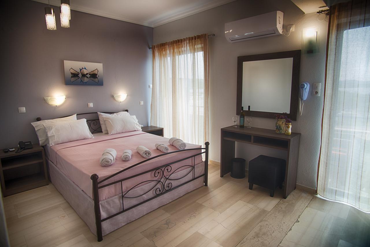 Galazio Limani - Rooms To Let Moudhros Bagian luar foto